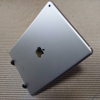 iPad - 完動品液晶無傷iPad第8世代(A2270)本体32GBシルバーWi-Fiモデル