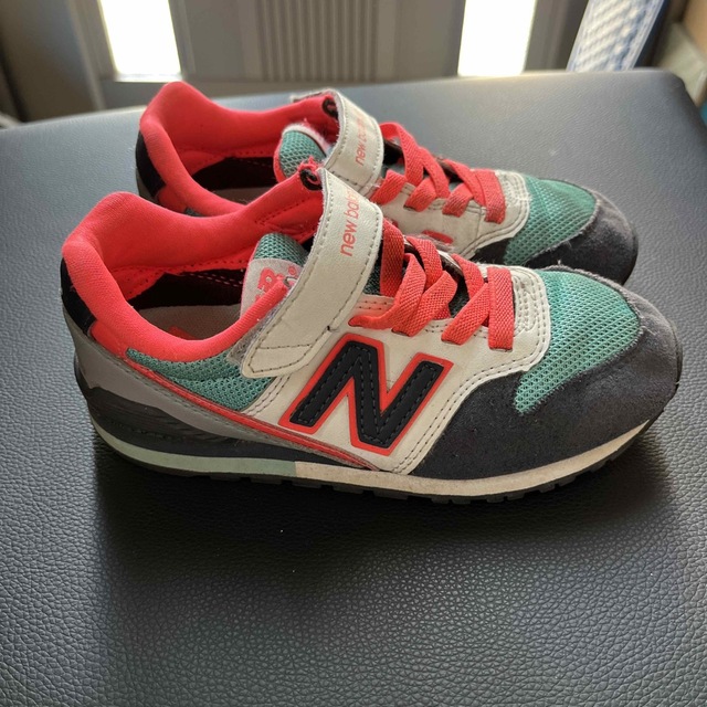 New Balance(ニューバランス)のニュースバランス996  18cm キッズ/ベビー/マタニティのキッズ靴/シューズ(15cm~)(スニーカー)の商品写真