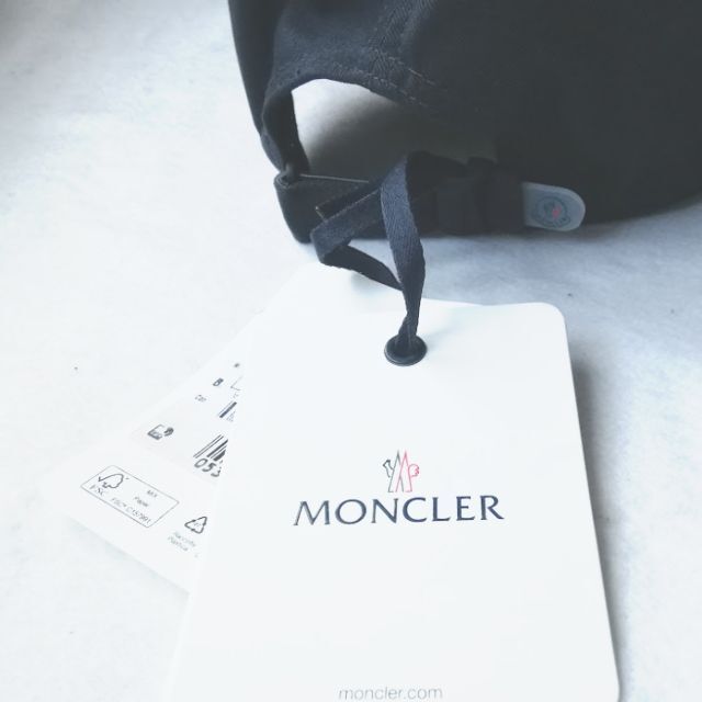 MONCLER(モンクレール)の●新品/正規品● MONCLER 水しぶき ロゴ ベースボール キャップ キッズ/ベビー/マタニティのこども用ファッション小物(帽子)の商品写真