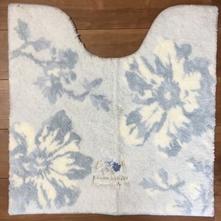 ローラアシュレイ(LAURA ASHLEY)の今だけ価格　ローラアシュレイ  トイレマット　新品未使用(トイレマット)