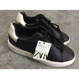 ザラ(ZARA)の【美品】【ZARA】PUレザースニーカー モード ザラ ハレ 韓国ストリート(スニーカー)