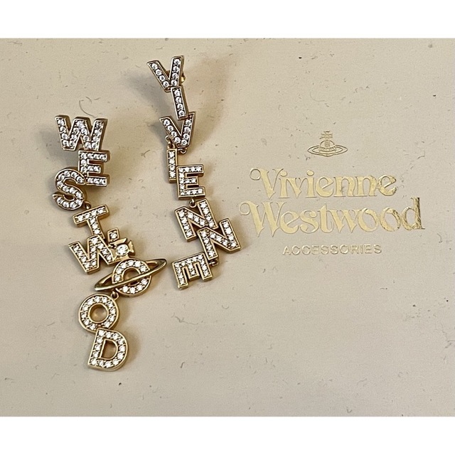 美品　VivienneWestwood ロゴピアス 大