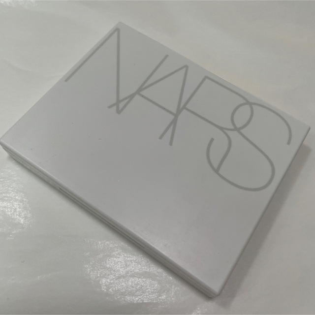 NARS(ナーズ)のNARS クワッドアイシャドー 00122 KYOTO コスメ/美容のベースメイク/化粧品(アイシャドウ)の商品写真