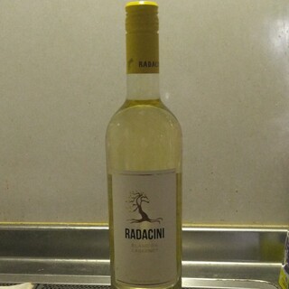 RADACINIの白ワイン　未開封(ワイン)