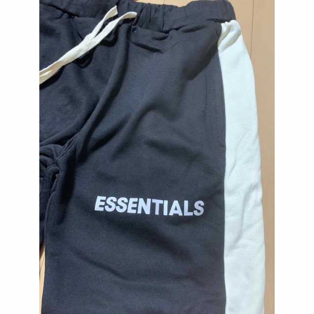 Essentialsロゴ入り サイドライン スウェットパンツ ブラック