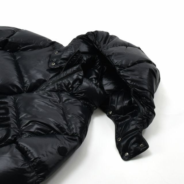 MONCLER(モンクレール)の【BLACK】MONCLER ダウンジャケット レディースのジャケット/アウター(ダウンジャケット)の商品写真