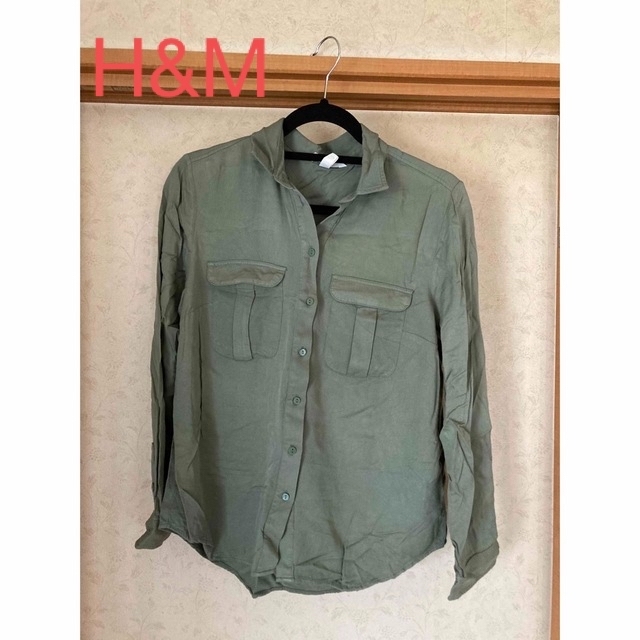 H&M(エイチアンドエム)のH&M エイチアンドエム シャツ  レディースのトップス(シャツ/ブラウス(長袖/七分))の商品写真