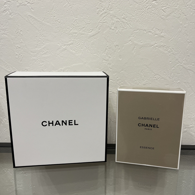 CHANEL(シャネル)のガブリエルシャネルエッセンスオードゥパルファム（ヴァポリザター）100ml エンタメ/ホビーのエンタメ その他(その他)の商品写真