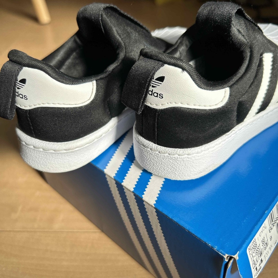 Originals（adidas）(オリジナルス)のアディダスオリジナルス　adidas アディダス　キッズ　シューズ　靴　子ども キッズ/ベビー/マタニティのベビー靴/シューズ(~14cm)(スニーカー)の商品写真