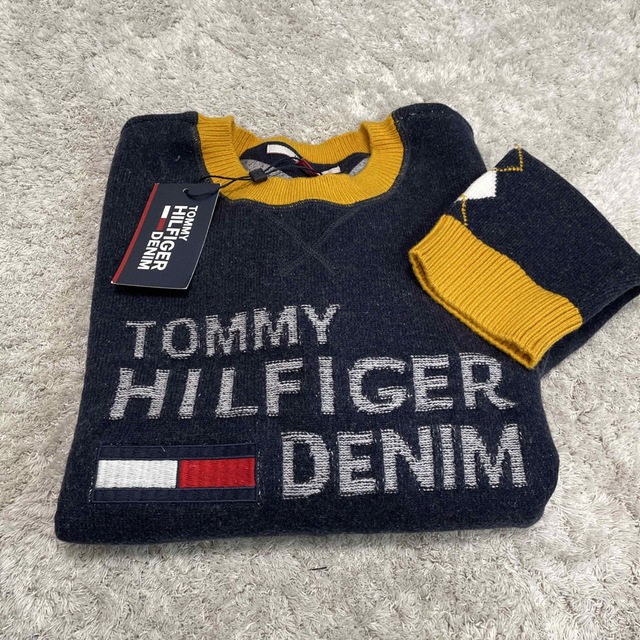 TOMMY HILFIGER(トミーヒルフィガー)のTOMMY HILFIGERニット（きらら様専用） レディースのトップス(ニット/セーター)の商品写真
