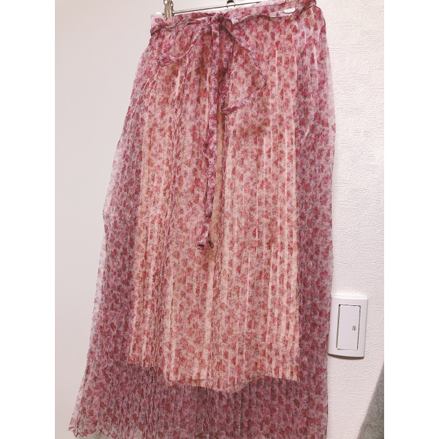 メゾンマーブル　サマーフルールトップス・スカート　 レディースのスカート(ロングスカート)の商品写真