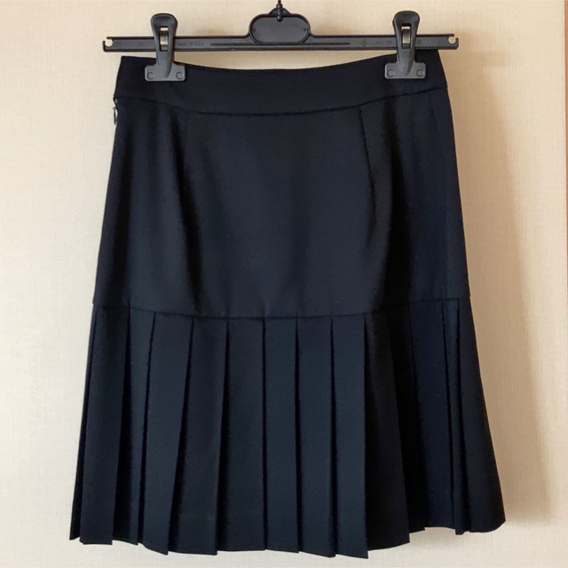 Vivienne Westwood(ヴィヴィアンウエストウッド)のヴィヴィアンウエストウッド　プリーツスカート レディースのスカート(ひざ丈スカート)の商品写真