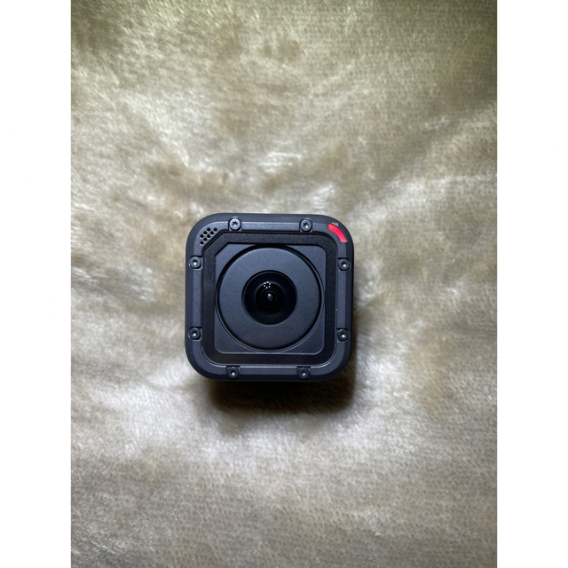 GoPro(ゴープロ)のGoPro hero5 session （64㎇メモリーカード付き） スマホ/家電/カメラのカメラ(その他)の商品写真