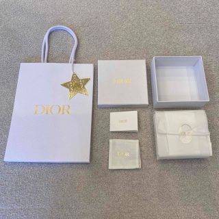 クリスチャンディオール(Christian Dior)のDIOR ギフトボックス　セット　ピアスの空箱です(ラッピング/包装)