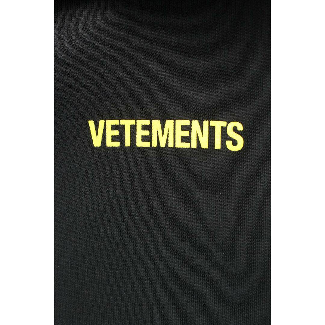 VETEMENTS【ヴェトモン】  22SS  UE52TR380X ロゴレーベルプルオーバーパーカー パーカー メンズ ※8/19～24 発送・問い合わせ遅延