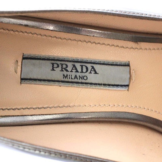 PRADA(プラダ)のプラダ パンプス チャンキーヒール メタリック レザー 34.5 シルバー色 レディースの靴/シューズ(ハイヒール/パンプス)の商品写真