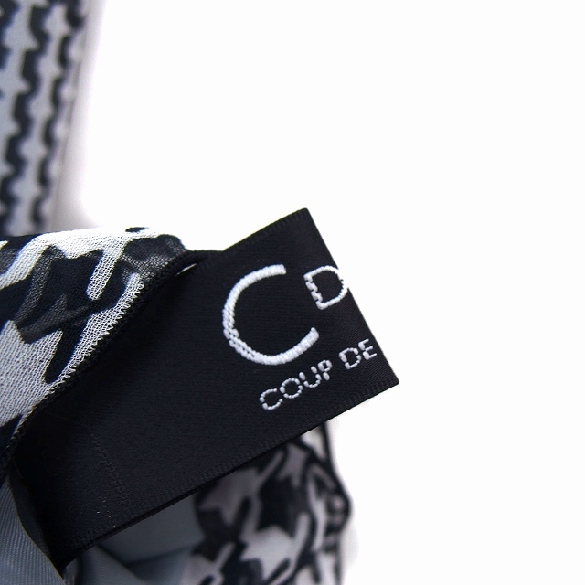 COUP DE CHANCE(クードシャンス)のクードシャンス スカート フレア ひざ下 ロング 透け感 ティアード 千鳥柄 黒 レディースのスカート(ロングスカート)の商品写真