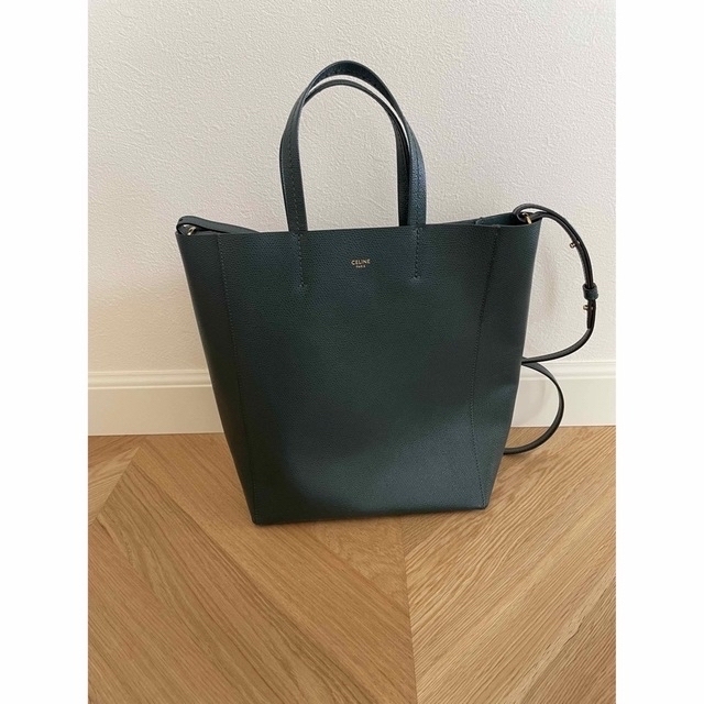 CELINE スモールカバ