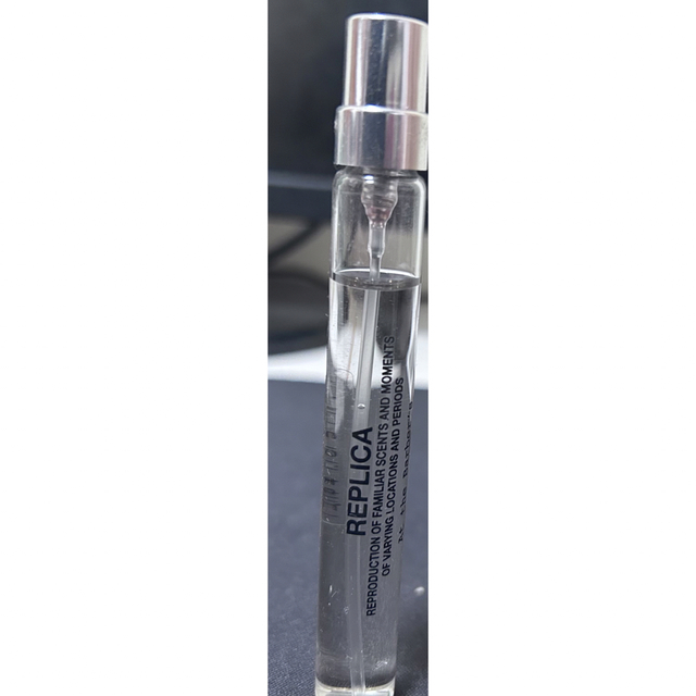 Maison Martin Margiela(マルタンマルジェラ)のmasion margiela replica  アットザバーバー10ml コスメ/美容の香水(香水(男性用))の商品写真