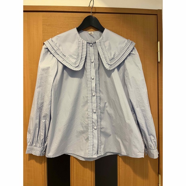 ZARA(ザラ)の襟付きトップス　シャツ　ブルー　M レディースのトップス(シャツ/ブラウス(長袖/七分))の商品写真