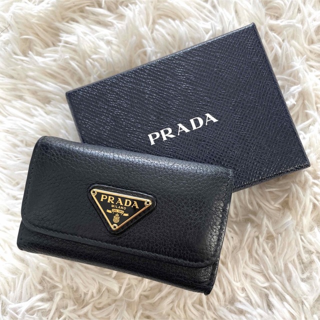 PRADA 6連キーケース