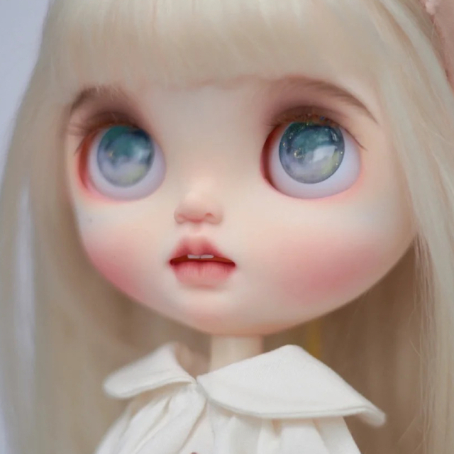 カスタムブライス 海外作家様 ドール 人形 かわいい 幼い ナチュラル