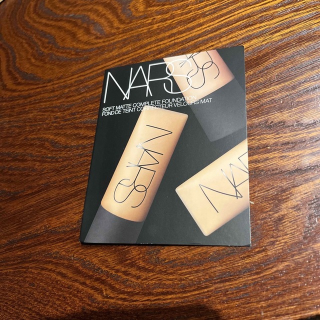 NARS(ナーズ)のNARS ソフトマットコンプリートファンデーション試供品 コスメ/美容のベースメイク/化粧品(ファンデーション)の商品写真