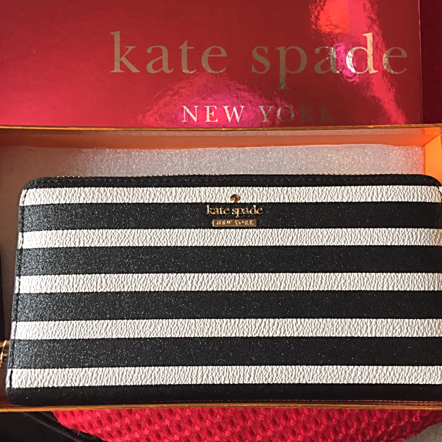 kate spade new york(ケイトスペードニューヨーク)のkate spade new yorkラウンドファスナー長財布  レディースのファッション小物(財布)の商品写真