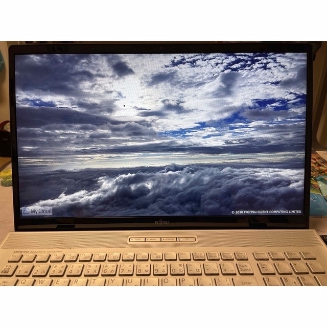 8GB重量Fujitsu LifeBook NH90/D2 シャンパンゴールド