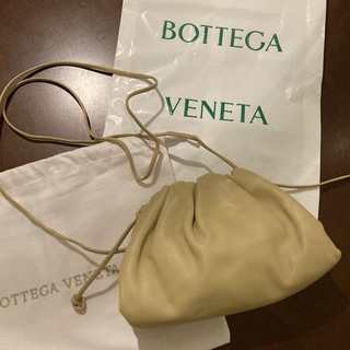 ボッテガヴェネタ(Bottega Veneta)のボッテガヴェネタ　ミニザポーチ　ベージュ　超美品(ショルダーバッグ)