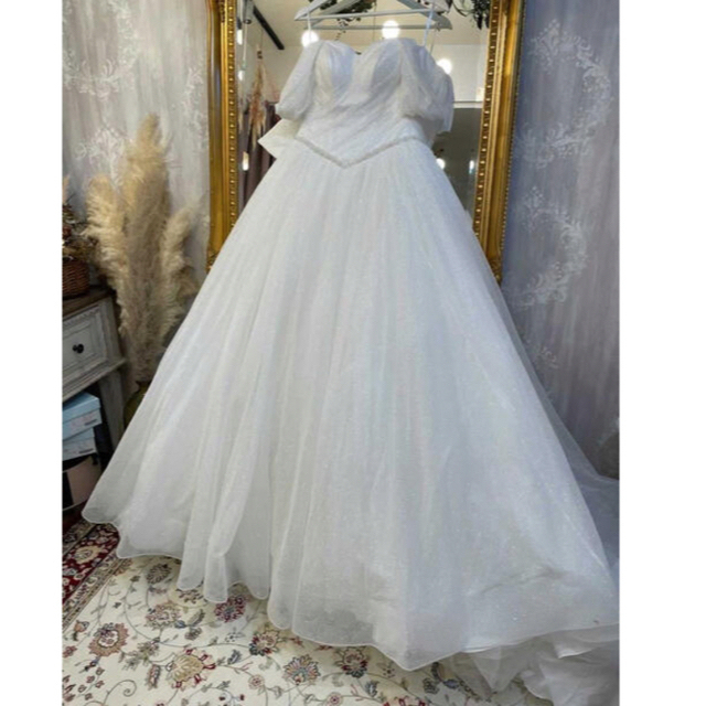 Vera Wang - オクサーナムハoksanamukhaエスメラルダ ホワイトの Vera Wang - オクサーナムハoksanamukhaエスメラルダ ホワイトの