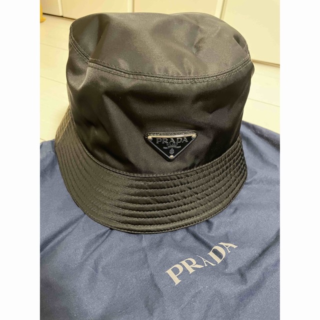 PRADA(プラダ)のPRADA Re-Nylon バケットハット メンズの帽子(ハット)の商品写真