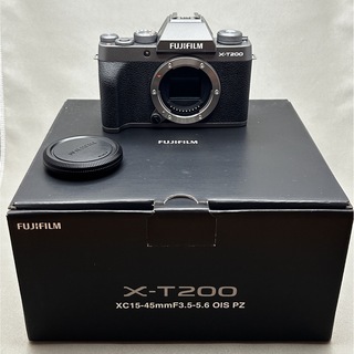 フジフイルム(富士フイルム)のフジフィルム XT-200 Dark Silver+XC15-45mm(デジタル一眼)