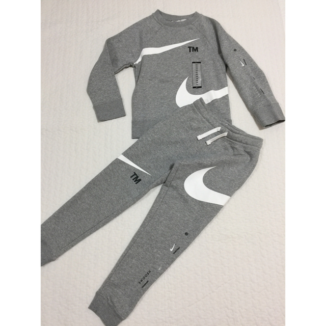 NIKE(ナイキ)のNIKE オシャレセットアップ　 キッズ/ベビー/マタニティのキッズ服男の子用(90cm~)(その他)の商品写真