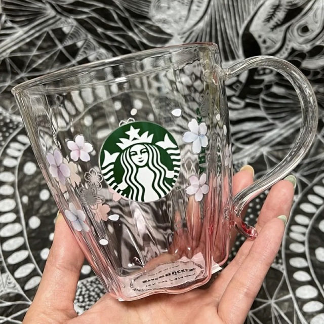 Starbucks Coffee(スターバックスコーヒー)のセール　海外限定　スターバックス　さくら　2023  ロゴ　グラス インテリア/住まい/日用品のキッチン/食器(グラス/カップ)の商品写真