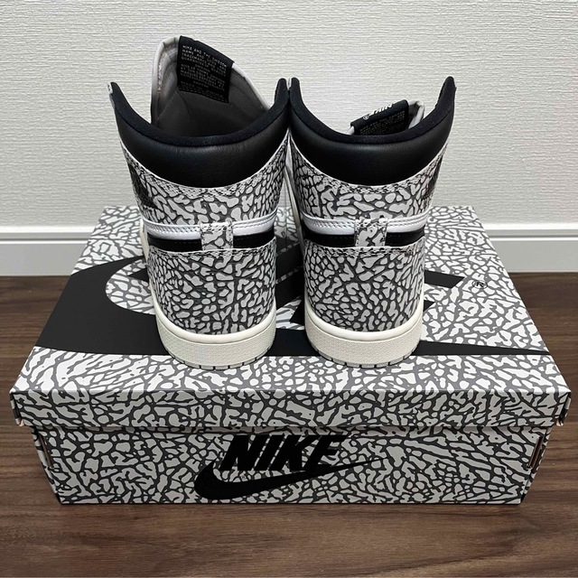 NIKE  AIR JORDAN１　White Cement 1