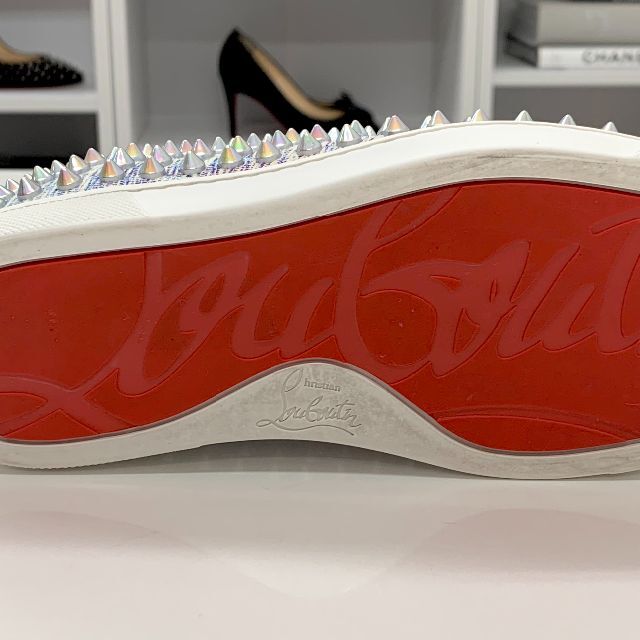 Christian Louboutin(クリスチャンルブタン)の6073 クリスチャンルブタン ローラーボート スパイク スリッポン レディースの靴/シューズ(スリッポン/モカシン)の商品写真