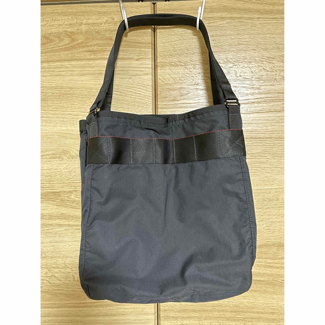 BRIEFING(ブリーフィング)の【美品】ブリーフィング　トートバッグ　BRIEFING R3 TOTE MW メンズのバッグ(トートバッグ)の商品写真