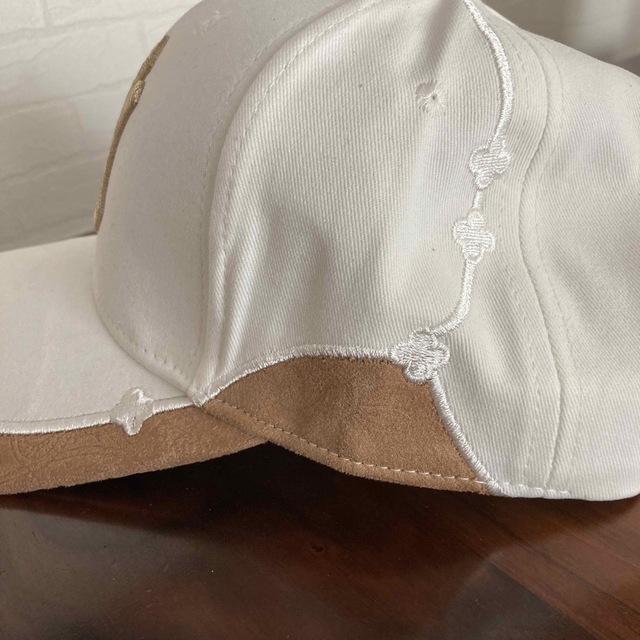 WY スウェード調　キャップ　新品 レディースの帽子(キャップ)の商品写真