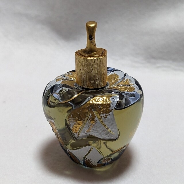 LOLITA LEMPICKA(ロリータレンピカ)の廃盤希少ロリータレピンカオーデパルファム50ml コスメ/美容の香水(香水(女性用))の商品写真