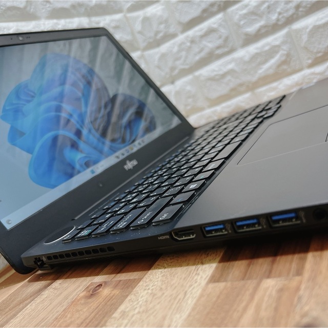 生まれのブランドで LIFEBOOK AH53☘第6世代Core i7☘新品SSD240GB