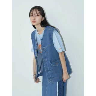 アースミュージックアンドエコロジー(earth music & ecology)の【インディゴ】Lee*e.m.a.e DENIM VEST(ベスト/ジレ)