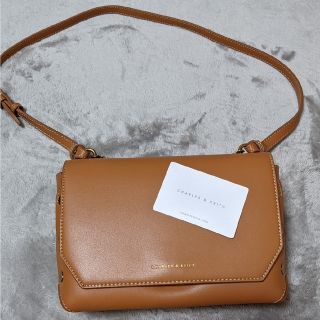 チャールズアンドキース(Charles and Keith)のCHARLES & KEITH　ショルダーバッグ(ショルダーバッグ)