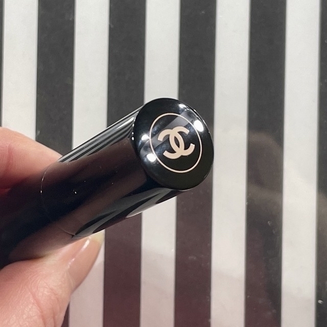 CHANEL(シャネル)のCHANEL シャネル　レ ベージュ ボーム ア レーヴル　ライト コスメ/美容のベースメイク/化粧品(口紅)の商品写真