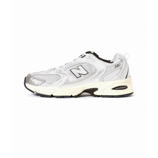 New Balance(ニューバランス)のかな様専用【新品】ニューバランス 530 シルバー 25.0cm レディースの靴/シューズ(スニーカー)の商品写真