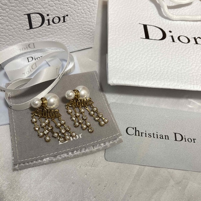 Christian Dior (クリスチャンディオール)ピアス