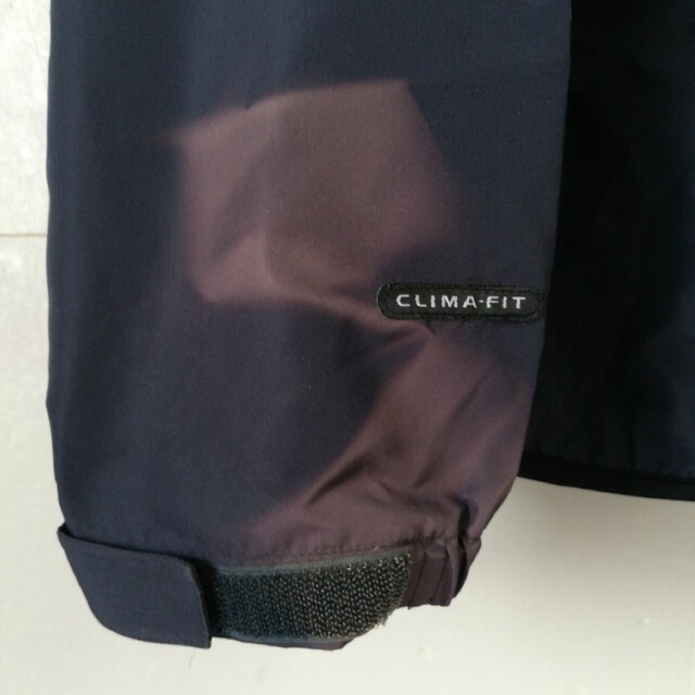 NIKE(ナイキ)のナイキ NIKE CLIMA-FIT 2WAYジャケット メンズL 刺繍ロゴ メンズのジャケット/アウター(ナイロンジャケット)の商品写真