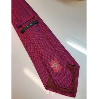 グッチ(Gucci)のGUCCI(グッチ)ネクタイ　ピンク　美品(ネクタイ)