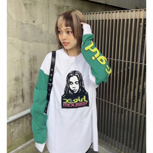 土曜まで限定！MOUSSY×X-girlコラボ♡XG FACE LS Tシャツ - Tシャツ ...