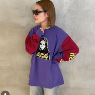 マウジー(moussy)の土曜まで限定値引き中♪MOUSSY×X-girl♡XG FACE LS Tシャツ(Tシャツ(長袖/七分))